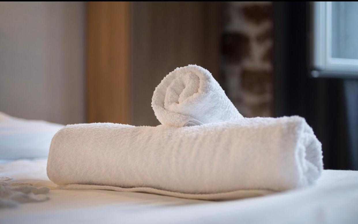 A Litte Taste Of Hotel Atény